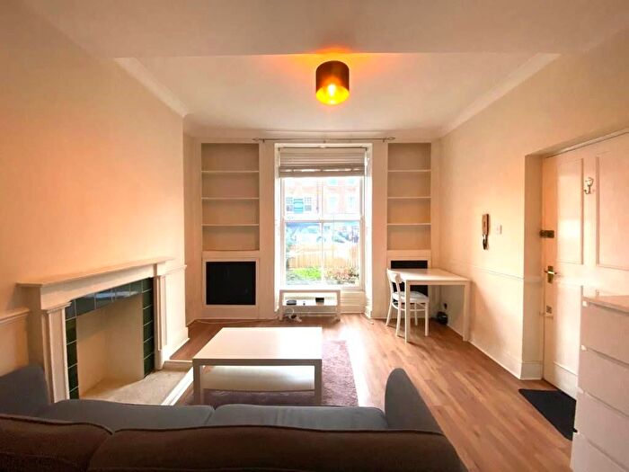 1 Bedroom Flat To Rent In Hackney Road, London, E2