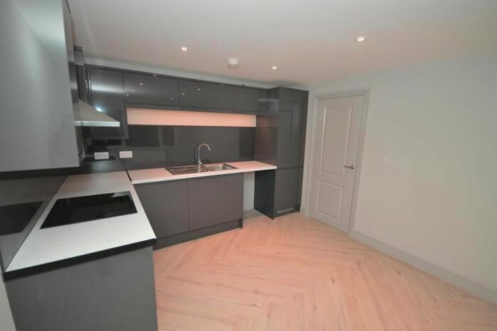 2 Bedroom Flat To Rent In Southern Road, Plaistow, London E13