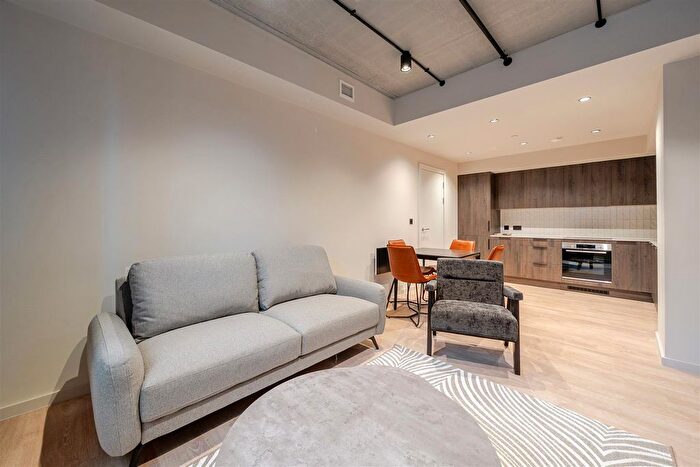 2 Bedroom Flat To Rent In Setl, Ludgate Hill, Birmingham, B3