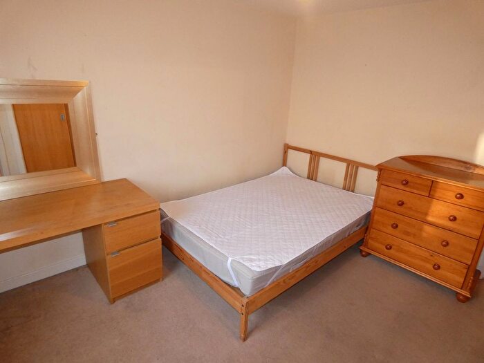 2 Bedroom Flat To Rent In A Charlotte Street, Glasgow, G1