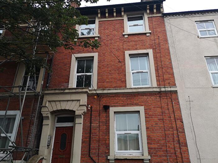 1 Bedroom Flat To Rent In South Street, Reading, RG1