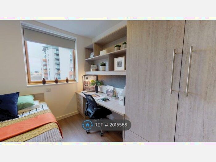 Studio To Rent In Iq Student Accommodation Kingston, London, KT1