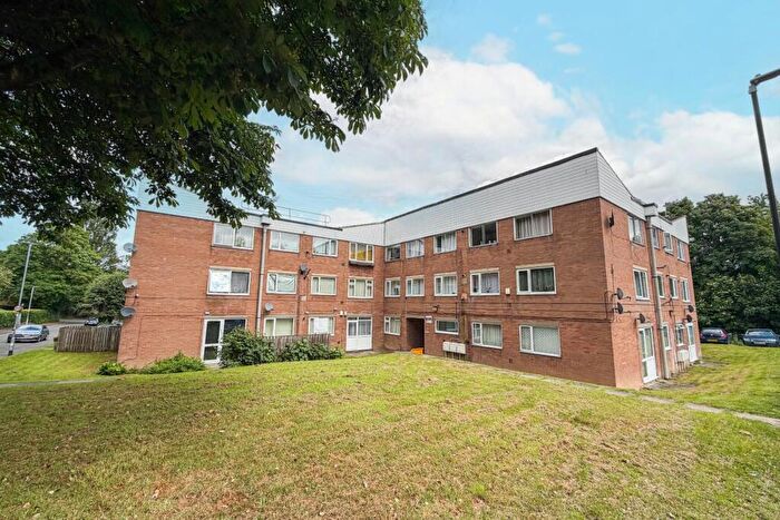 1 Bedroom Flat For Sale In Chapel House, Woodland Grove, Leeds, LS7