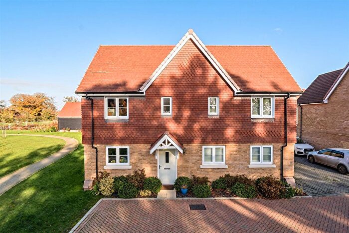 3 Bedroom Semi-Detached House For Sale In Gain Bridge Drive, Smarden, TN27