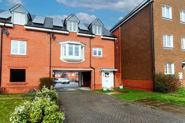 3 Bedroom Semi-Detached House For Sale In Jubilee Drive, Church Crookham, GU52