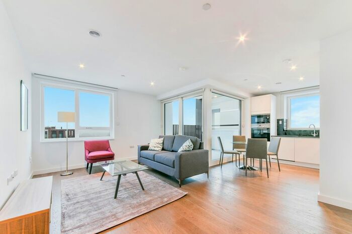 2 Bedroom Flat To Rent In Walworth Road, Elephant Park, Elephant Amp; Castle, London, SE17