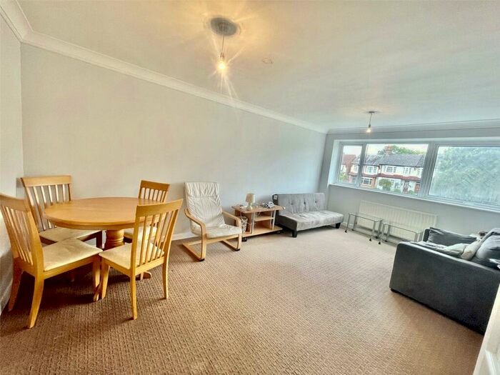 1 Bedroom Apartment To Rent In Oak House, Trinity Road, London, N22