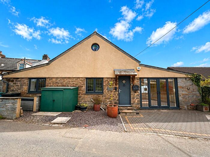3 Bedroom Detached House For Sale In Coads Green, Launceston, Cornwall, PL15