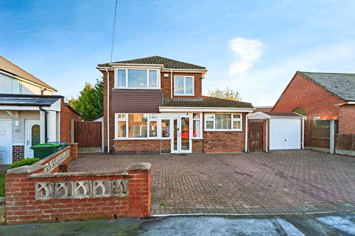 4 Bedroom Detached House For Sale In Charlemont Avenue, West Midlands, B71
