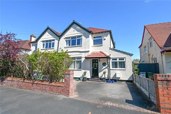 3 Bedroom Semi-Detached House For Sale In Leighton Avenue, Meols, Wirral, CH47