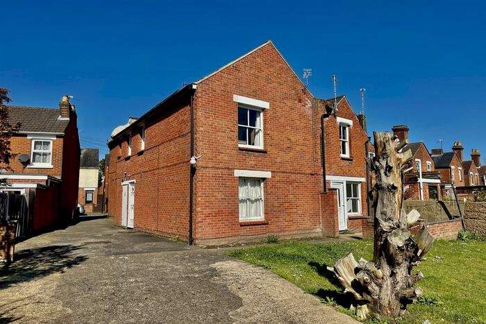 Studio To Rent In Granville Road, Colchester, CO1