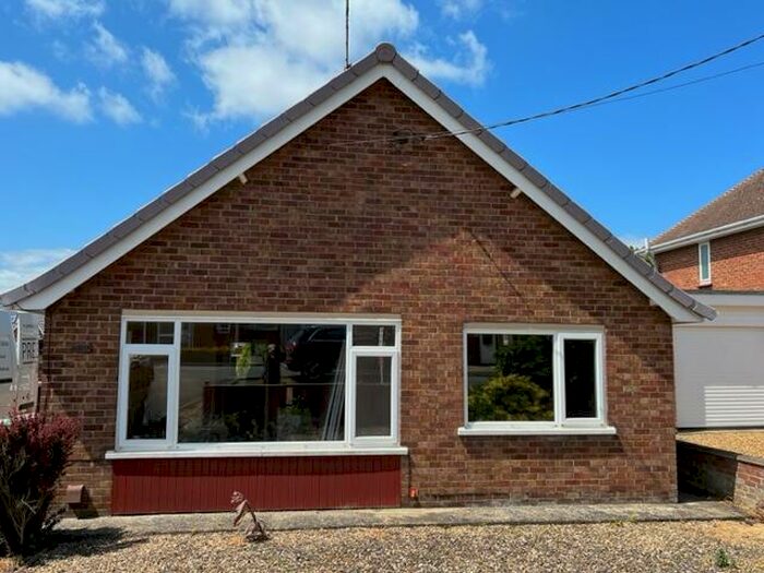 2 Bedroom Bungalow To Rent In Guntons Road, Newborough, Peterborough, PE6
