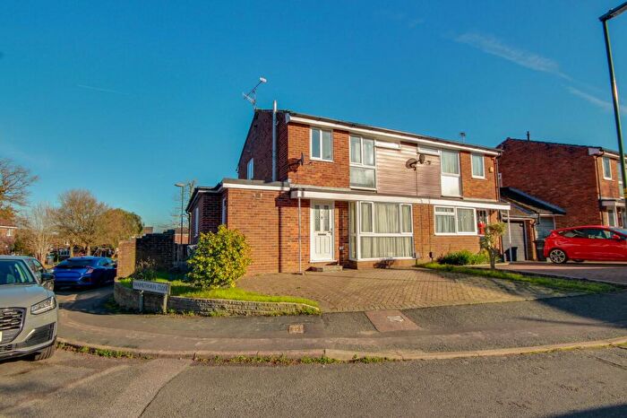 4 Bedroom Semi Detached House For Sale In Swainsthorpe Close, Haywards Heath, RH16