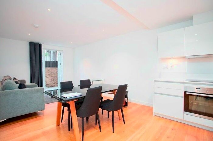 2 Bedroom Flat To Rent In Flat, Hand Axe Yard, London, WC1X