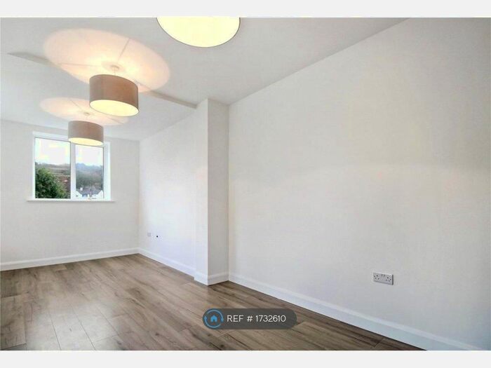 1 Bedroom Flat To Rent In Wickham Lane, London, SE2