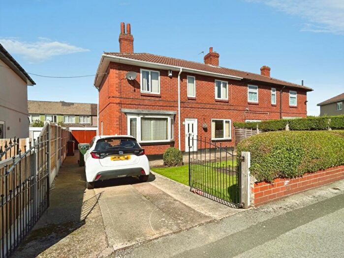3 Bedroom Semi-Detached House For Sale In Westfield Crescent, Thurnscoe, Rotherham, S63
