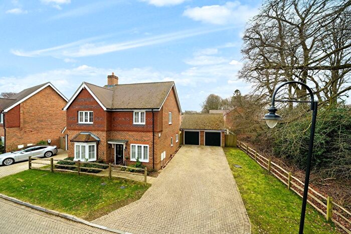 4 Bedroom Detached House For Sale In Tennyson Way, Grayshott, GU26