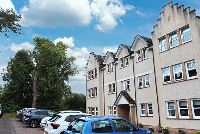 2 Bedroom Flat To Rent In U/F Bed With Dining Room @ Montfort Gate, G78
