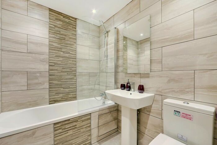 1 Bedroom Flat To Rent In London Road, North Cheam, SM3