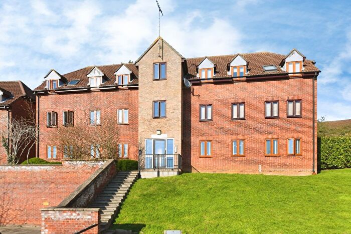 2 Bedroom Flat For Sale In Angle Side, Braintree, Essex, CM7