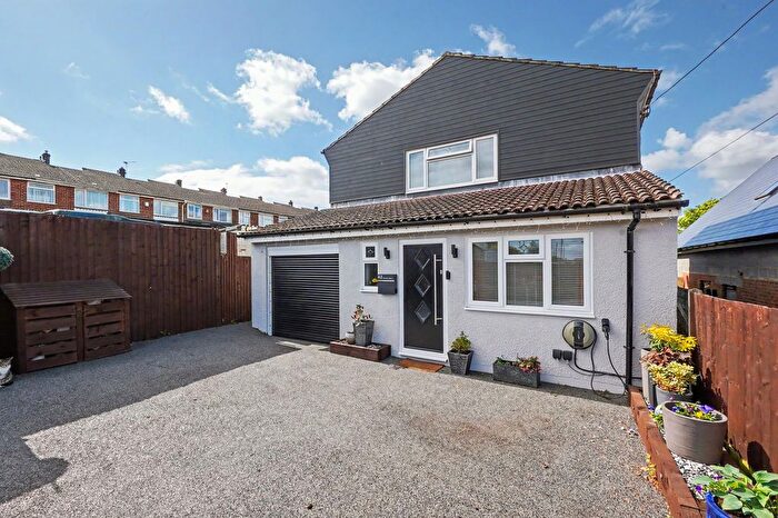 4 Bedroom Detached House For Sale In Snodhurst Avenue, Chatham, ME5