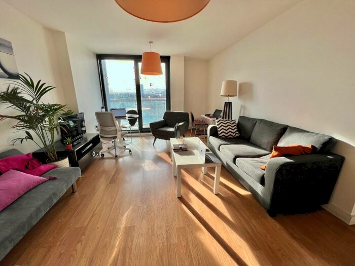 2 Bedroom Flat To Rent In Skyline, St Peters Street, Leeds, LS9