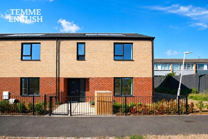 2 Bedroom End Of Terrace House For Sale In Clarendon Mews, Pitsea, SS13