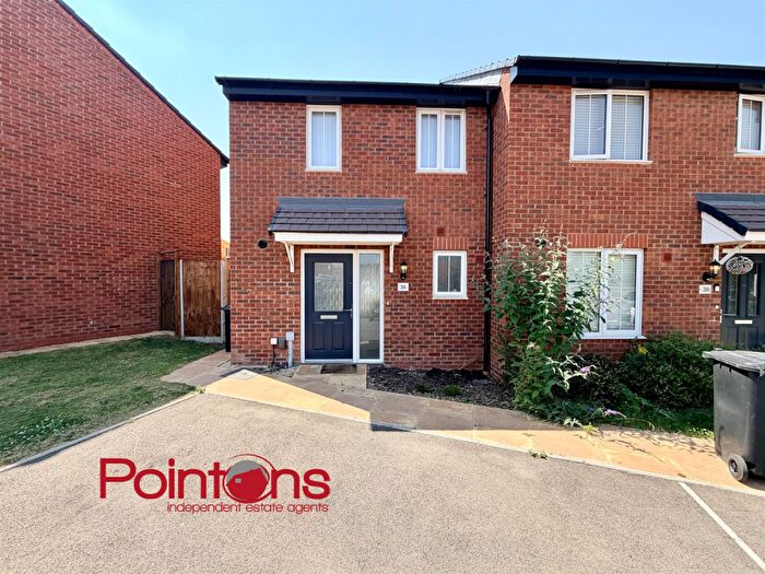 2 Bedroom Mews For Sale In Catch Crop Way, Nuneaton, CV11