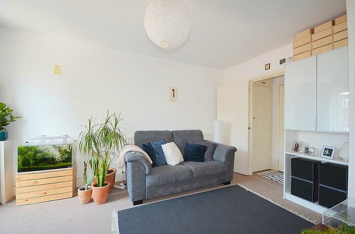 1 Bedroom Flat To Rent In Archway Road, Highgate, London, N6