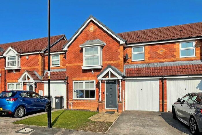 3 Bedroom Terraced House To Rent In St. Georges Walk, Harrogate, HG2