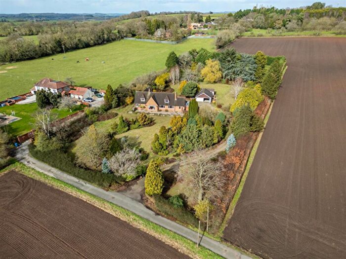 5 Bedroom Detached House For Sale In Sugar Loaf Lane, Iverley, Kidderminster, DY10