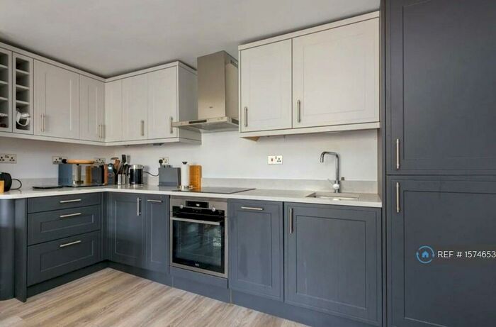 2 Bedroom Flat To Rent In George Street, Bathwick, Bath, BA2