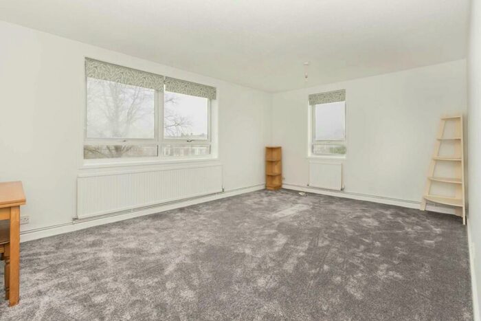 1 Bedroom Flat To Rent In Long Lane, Finchley, N3