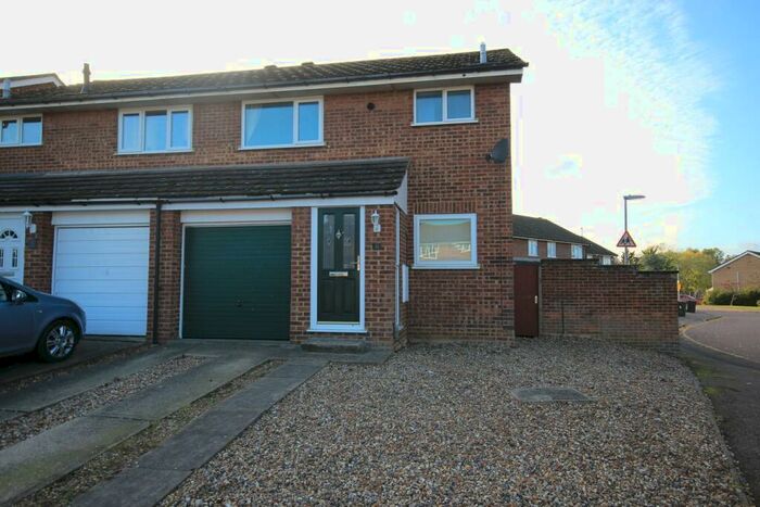 3 Bedroom House To Rent In Buttermere Close, Flitwick, MK45