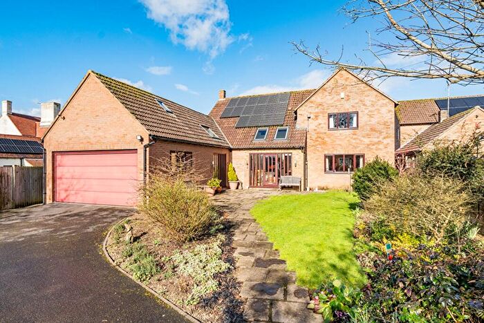 5 Bedroom Detached House For Sale In Glebe Close, Frampton On Severn, Gloucester, GL2