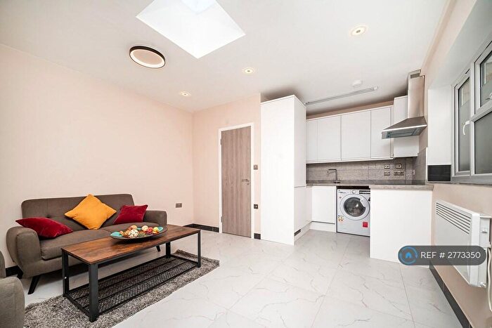 1 Bedroom Flat To Rent In Porters Avenue, Dagenham, RM9