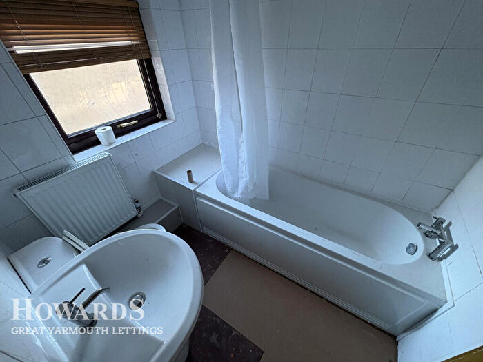 2 Bedroom Terraced House To Rent In Nursery Terrace, Great Yarmouth, NR30