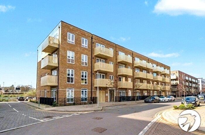 2 Bedroom Flat For Sale In Corys Road, Rochester, Kent, ME1