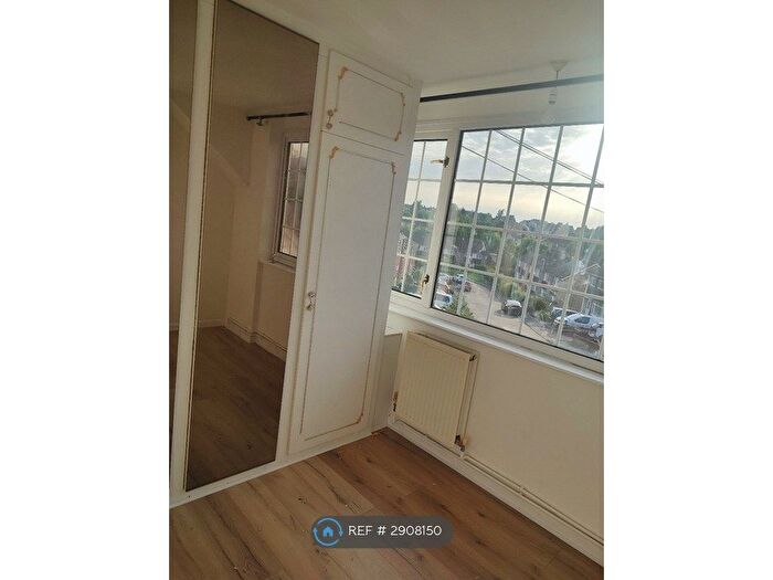 4 Bedroom Semi-Detached House To Rent In Clayfield Road, Bristol, BS4