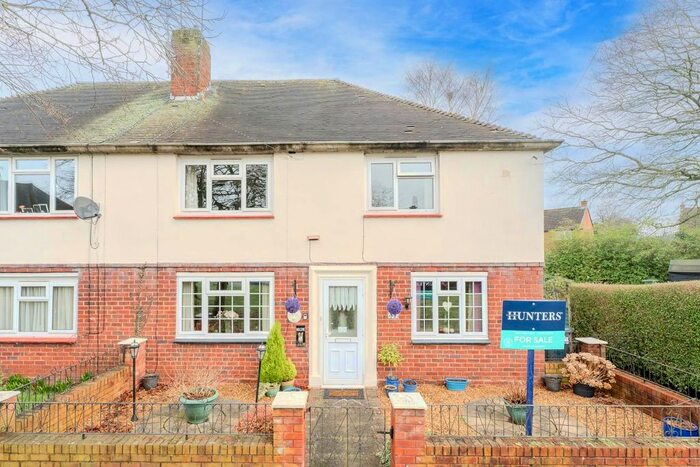 1 Bedroom Flat For Sale In Meadow Lane, Wombourne, Wolverhampton, WV5