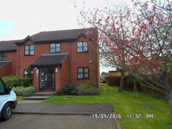 1 Bedroom Flat To Rent In Galloway Chase, SL2