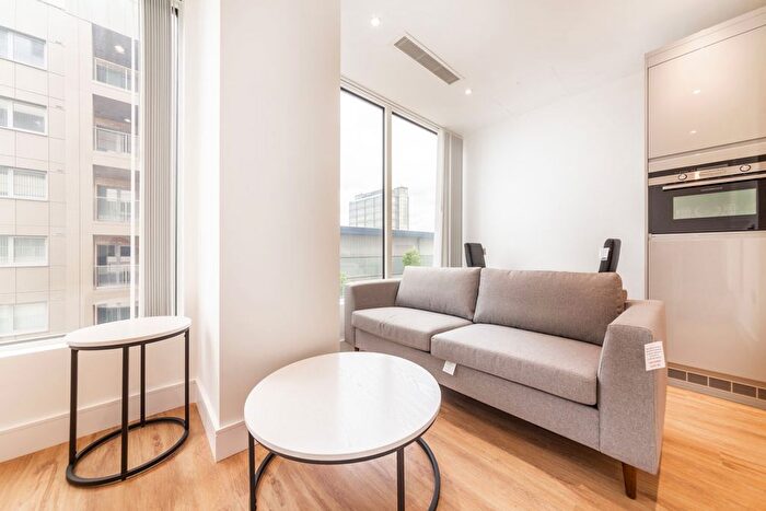 Studio To Rent In West Gate, Ealing, W5