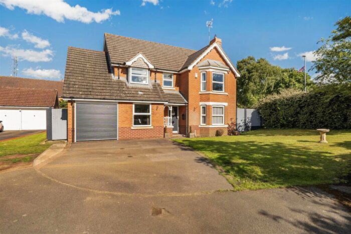5 Bedroom Detached House For Sale In Azalea Close, Lutterworth, Leicestershire, LE17