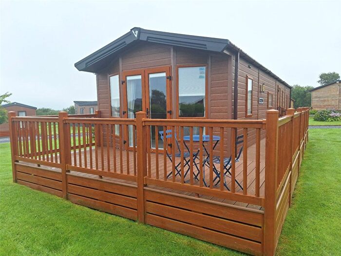 2 Bedroom Property For Sale In Seven Springs, Llanon, SY23