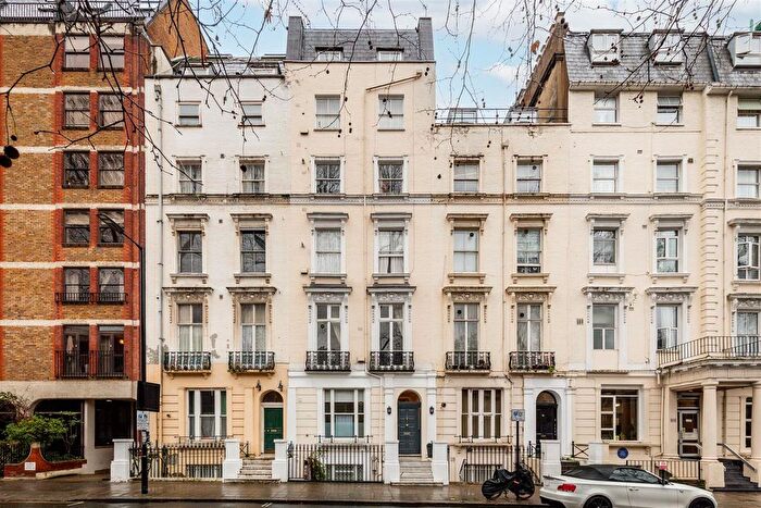 2 Bedroom Flat For Sale In Queensborough Terrace, W2