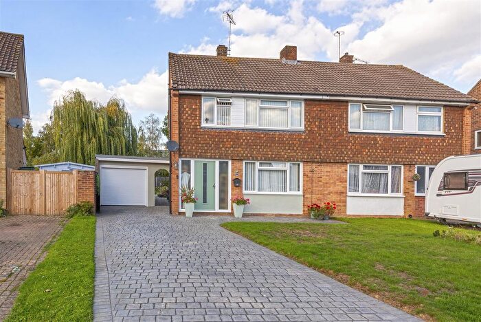 3 Bedroom Semi-Detached House For Sale In Allington Road, Paddock Wood, Tonbridge, TN12