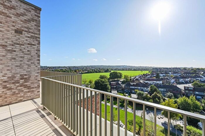 2 Bedroom Flat For Sale In Brent Cross Town, Brent Cross, NW2