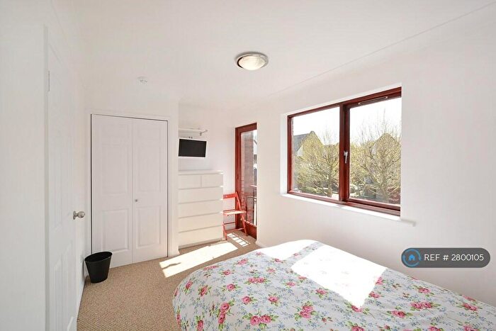 4 Bedroom Flat To Rent In Bywater Place, London, SE16