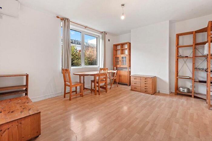 1 Bedroom Flat To Rent In Chalmers House, York Road, SW11