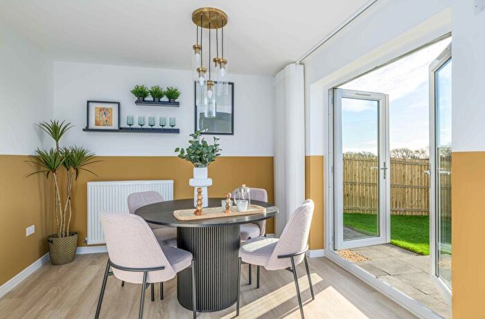 3 Bedroom Terraced House For Sale In The Railways, Dunfermline, KY12